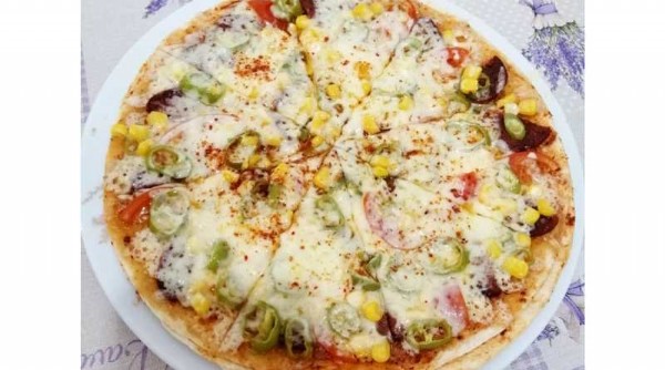 Mikrodalgada Pizza Nasıl Yapılır? Kolay Mikrodalgada Pizza Tarifi